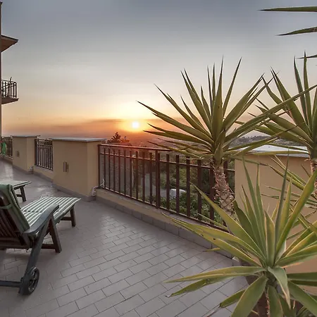 Apartament Savoia Marino