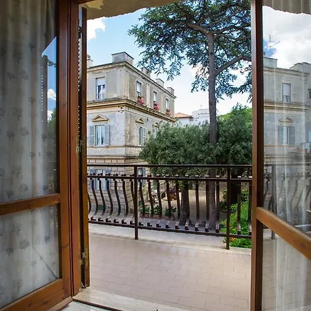 Savoia Apartament Marino